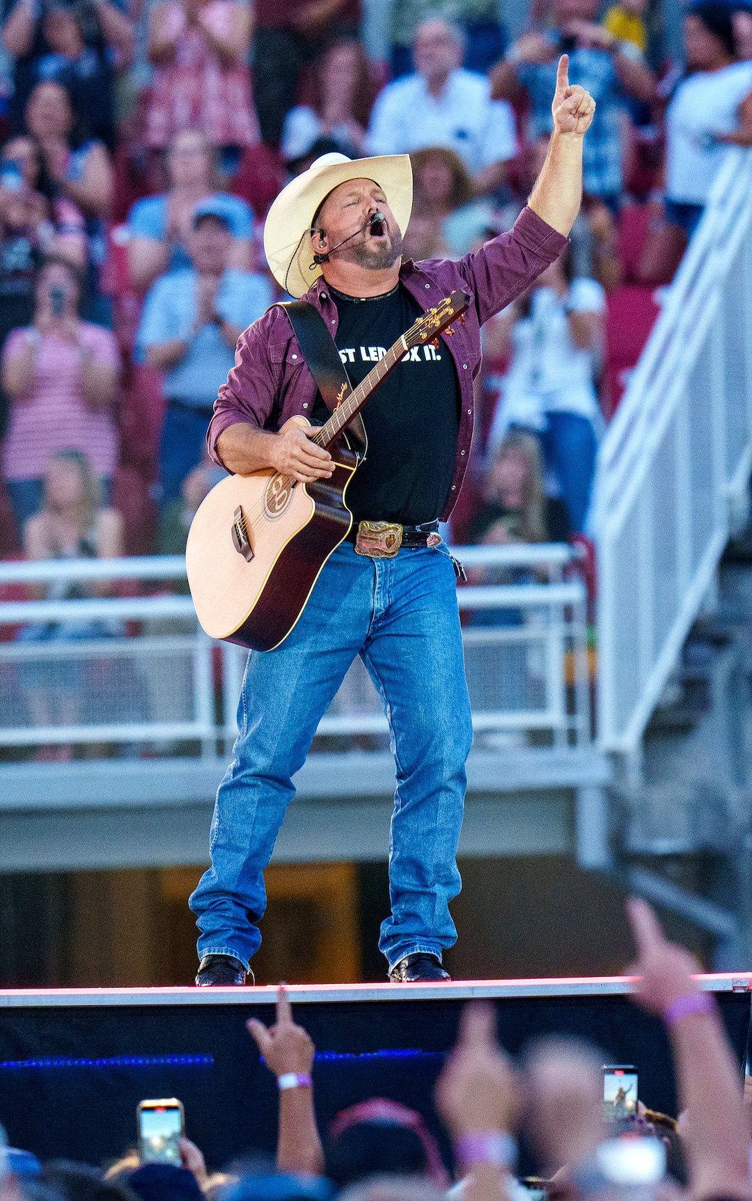 (Leah Hogsten | The Salt Lake Tribune) Country star Garth Brooks performs with his band during his Stadium Tour Friday, June 17, 2022 at Rice-Eccles Stadium.