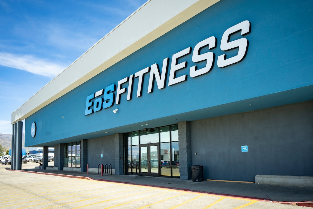 (Rick Egan | The Salt Lake Tribune) EōS Fitness in Bountiful, where ICE agents detained a man in the parking lot on Friday, April 3, 2026.