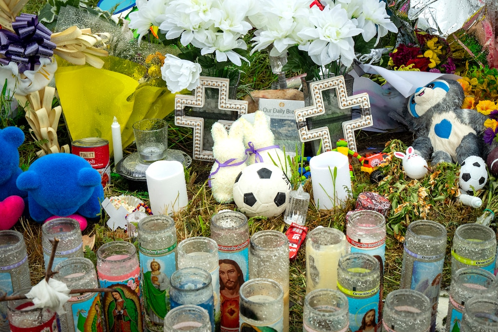 (Rick Egan | The Salt Lake Tribune) A memorial for two brothers killed in a crash on March 27, 2026 at the intersection of 31st Street and Grant Avenue in Ogden, on Wednesday, April 1, 2026.
