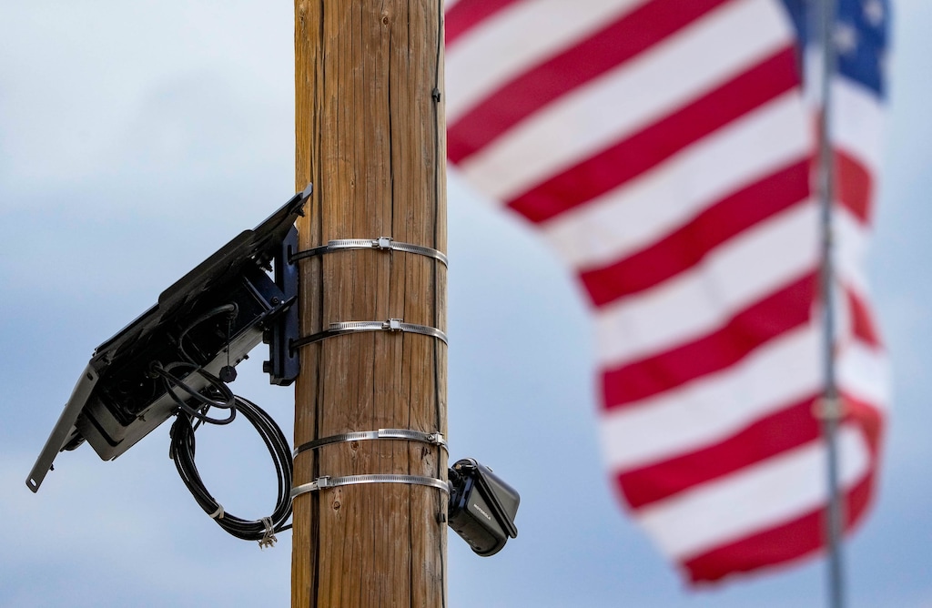 (Francisco Kjolseth | The Salt Lake Tribune) An automatic license plate reader is pictured Foothill Drive in Salt Lake City near Parley’s Canyon on Friday, Aug. 21, 2026.
