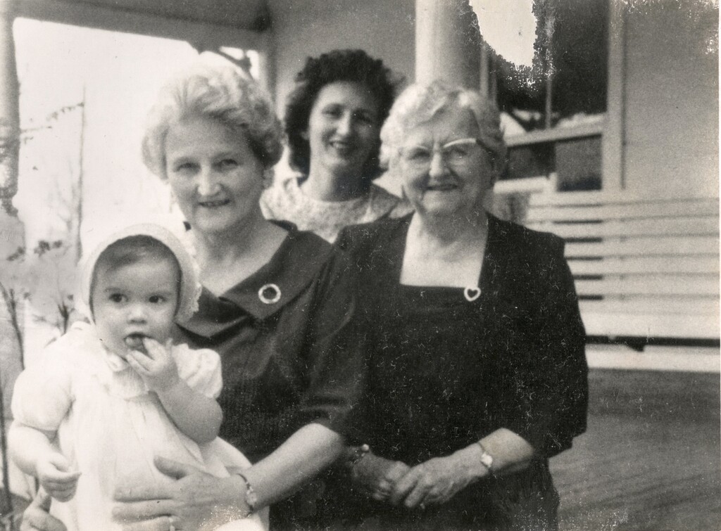 (Courtesy Margaret Renkl via The New York Times) 

The author with her grandmother, her great grandmother, right, and her mother, rear.