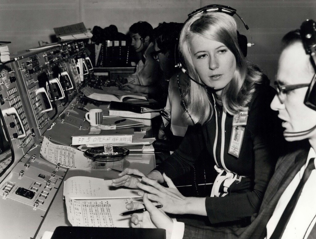 (Photo courtesy of ZUMA Press, Inc./Alamy Stock Photo) Poppy Northcutt became the first woman in an operational support role to work in NASA’s Mission Control Center in Houston with the flight of Apollo 8. Photo taken in 1968.