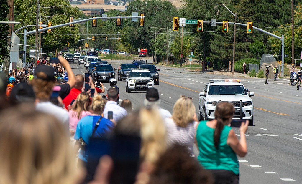 (Chris Samuels | The Salt Lake Tribune) A motorcade carrying President Joe Biden travels along Foothill Drive in Salt Lake City, Thursday, Aug. 10, 2023. Biden delivered remarks at the VA Medical Center, and is in route to a fundraiser in Summit County.