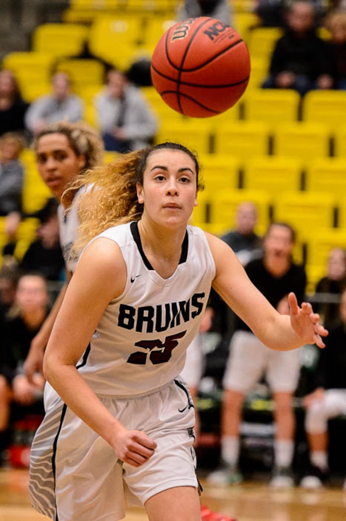 (Trent Nelson | The Salt Lake Tribune)
Hurricane vs. Mountain View, 4A State high school basketball tournament at Utah Valley University in Orem, Thursday March 1, 2018. Mountain View's Sami Sugutaranga (25).