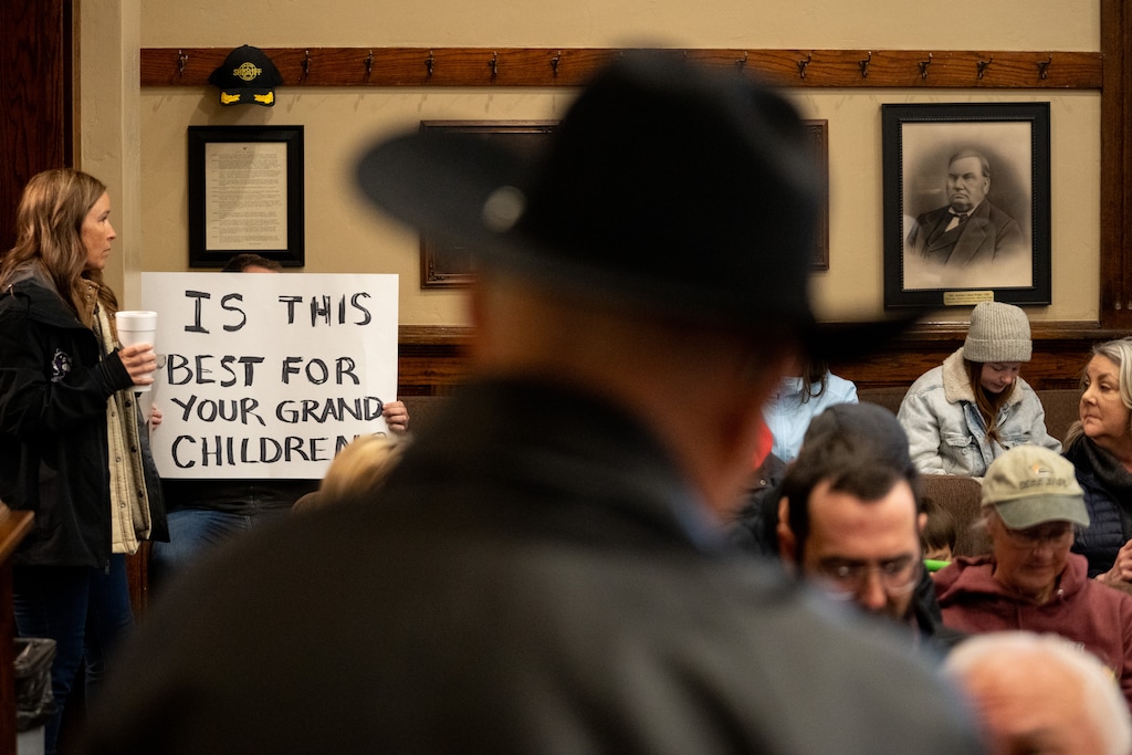 (Trent Nelson  |  The Salt Lake Tribune) People fill the room as the Box Elder County Commission prepared to meet on a MIDA and Kevin O'Leary data center project in Brigham City on Monday, April 27, 2026.