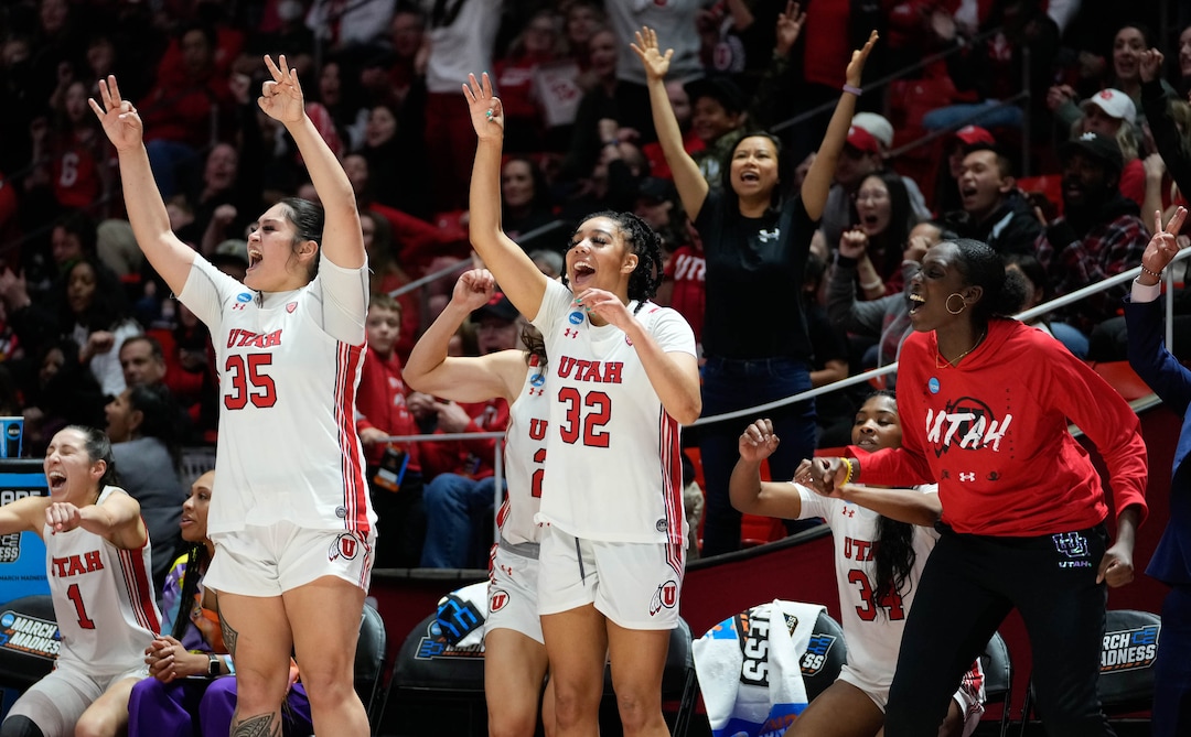 (Francisco Kjolseth | The Salt Lake Tribune) The Utah bench erupts on a three pointer against Gardner-Webb of a first-round college basketball game in the NCAA Tournament, Friday, March 17, 2023, in Salt Lake City, Utah.