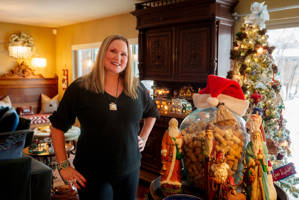 (Trent Nelson  |  The Salt Lake Tribune) Christmas decorations in Erin Jo Kieffer-Allen's Layton home on Monday, Dec. 13, 2021.