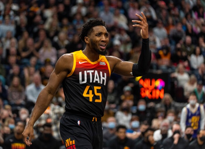 (Rick Egan | The Salt Lake Tribune) Utah Jazz guard Donovan Mitchell (45) reacts after a call by the official, in NBA action between the Utah Jazz and the Washington Wizards, at Vivint Arena on Saturday, Dec. 18, 2021.