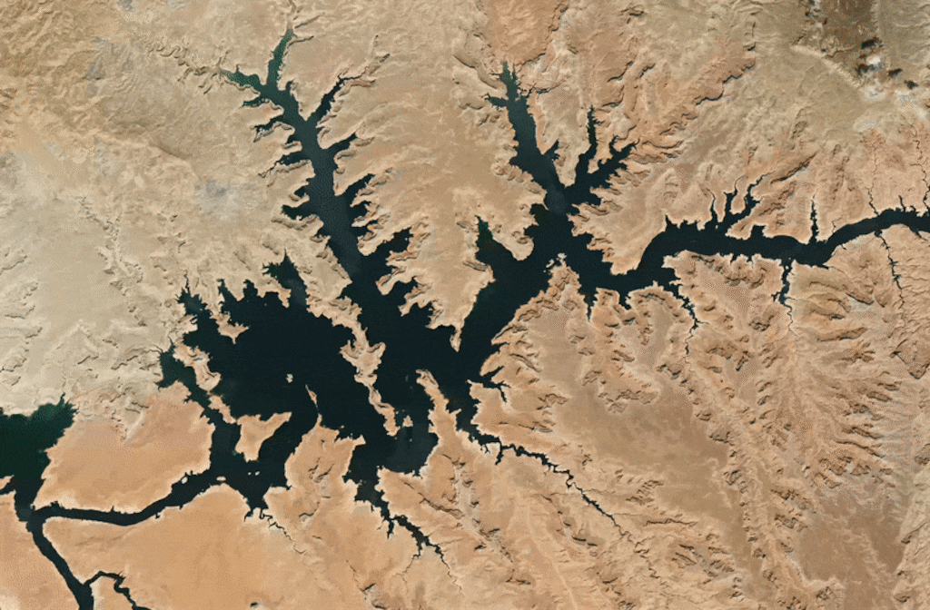 (Planet Labs PBC) Lake Powell's decline from April 2009 to April 2022.