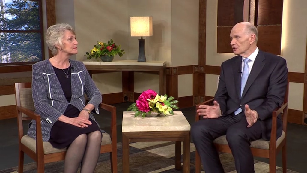 (The Church of Jesus Christ of Latter-day Saints)
Ruth Renlund and her husband, apostle Dale Renlund, shown in 2021.  