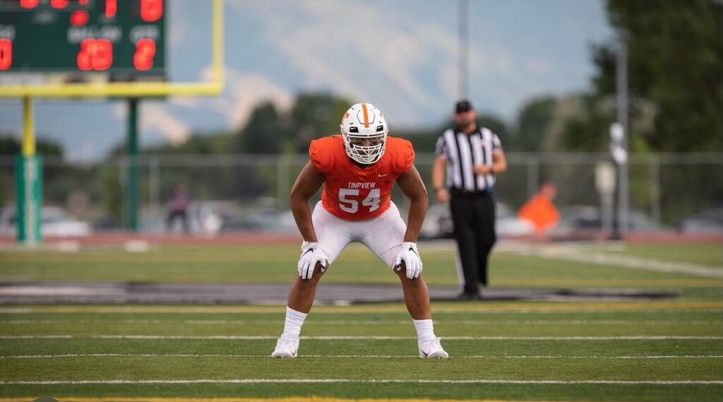 (Courtesy Birdgang Photos) Timpview senior outside linebacker Siale Esera has not ruled out staying in state to play college football.