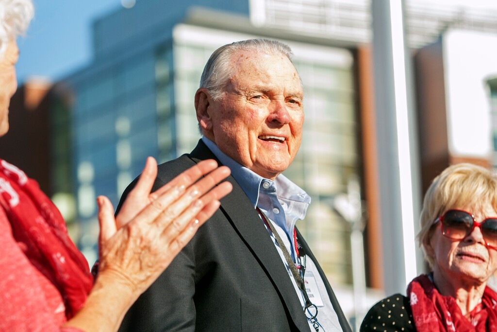Keith Jackson, the down-home voice of college football during more than five decades as a broadcaster, died Friday, Jan. 12, 2018. He was 89.  (AP Photo/Dean Hare, File)
