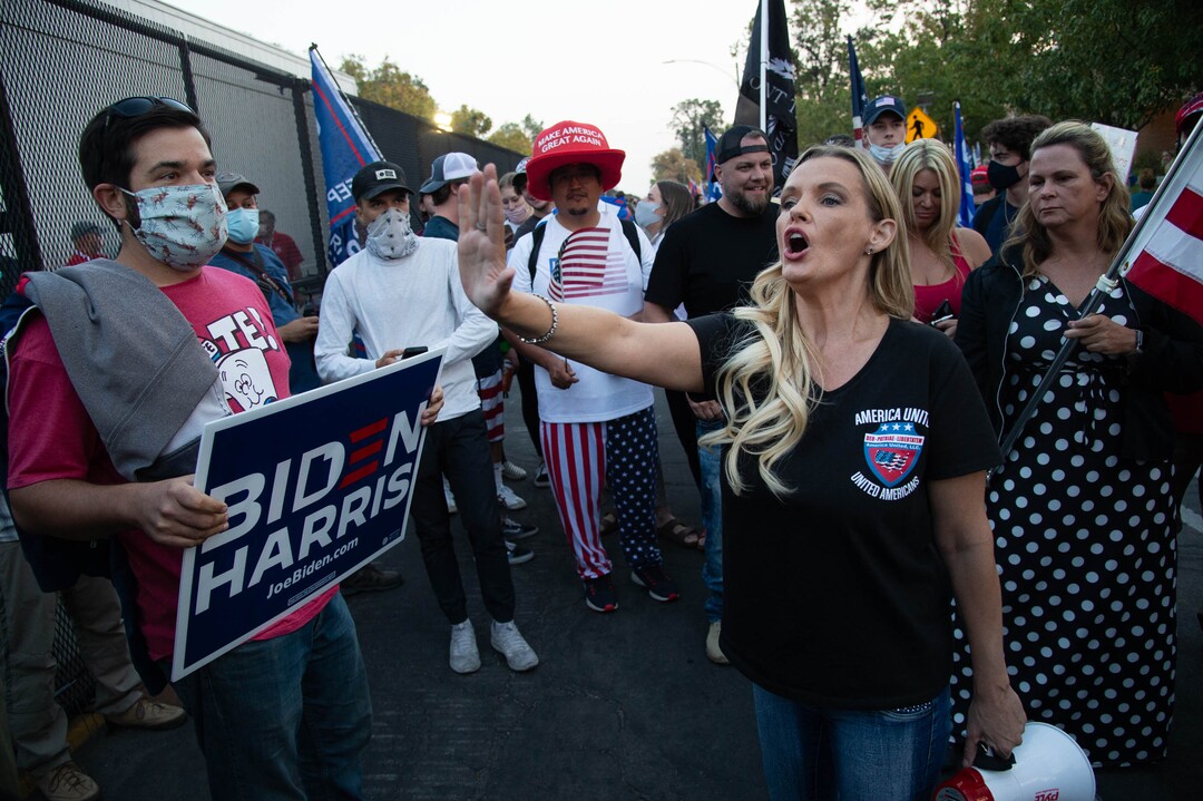 (Francisco Kjolseth  |  The Salt Lake Tribune) Supporters and counter protesters of President Donald Trump rally near Kingsbury Hall on the University of Utah campus in Salt Lake City on Wednesday, Oct. 7, 2020, during the vice presidential debate.