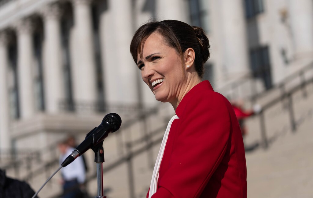 (Francisco Kjolseth | The Salt Lake Tribune) Republican Ally Isom formally commits to serve Utahns for only two terms in the U.S. Senate during an address to the media on the steps of the Utah Capitol on Thursday, Feb. 10, 2022.