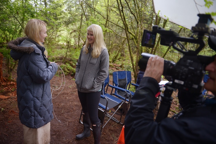 (Photo courtesy of Sergei Bachlakov/Lifetime) Alana Boden and Elizabeth Smart on location during the filming of “I Am Elizabeth Smart.”