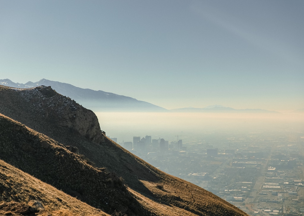 (Rachel Rydalch | The Salt Lake Tribune)  Air pollution continues to settle upon Salt Lake Valley in the morning on  Saturday, Jan. 29, 2022.