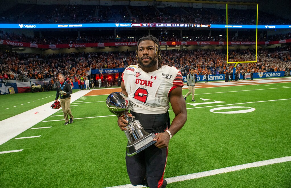 (Rick Egan  |  The Salt Lake Tribune) Utah Utes running back Zack Moss (2) leaves the field with the Sportsmanship Award, in the Alamo Bowl football action, between the Utes and the Texas Longhorns, in San Antonio, Tuesday, Dec. 31, 2019.