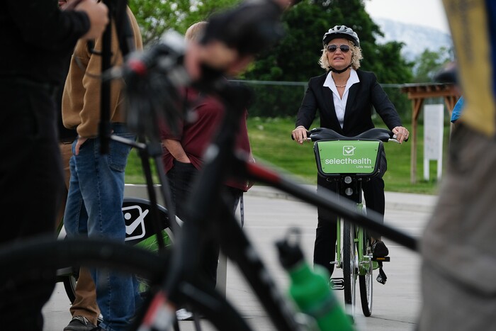 (Francisco Kjolseth | The Salt Lake Tribune) Salt Lake City Mayor Jackie Biskupski is joined by members of the public and city employees on Thursday, May 16, 2019, as part of the annual Mayor’s Bike to Work Day. This year’s ride began at the Northwest Recreation Center and ran primarily along the Jordan River Trail in an effort to show off the investments the city and others have made to the trail.