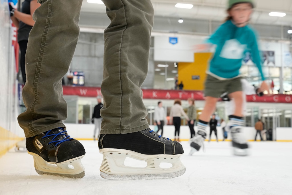 (Francisco Kjolseth | The Salt Lake Tribune) People take to the ice at the Salt Lake City Sports Complex for public skate time on Friday, Sept. 4, 2024.