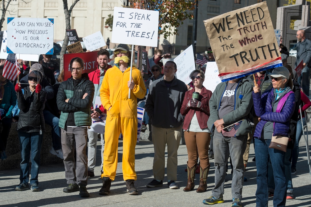(Rick Egan  |  The Salt Lake Tribune)     A couple of hundred protesters gather at the Federal Building for the  "Rally for the Rule of Law" to urge Utah’s Members of Congress to prevent President Donald Trump from compromising the independence of Special Counsel Robert Mueller, at the Federal Building, Saturday, Nov. 10, 2018.