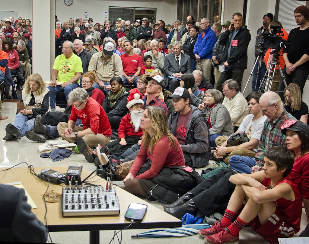 (Photo by Matt Witt | Writers on the Range)
State and federal hearings about the Jordan Cove gas pipeline project were packed with so many ranchers, farmers, climate activists, Tribal members, anglers and others that it was often "sitting room only."