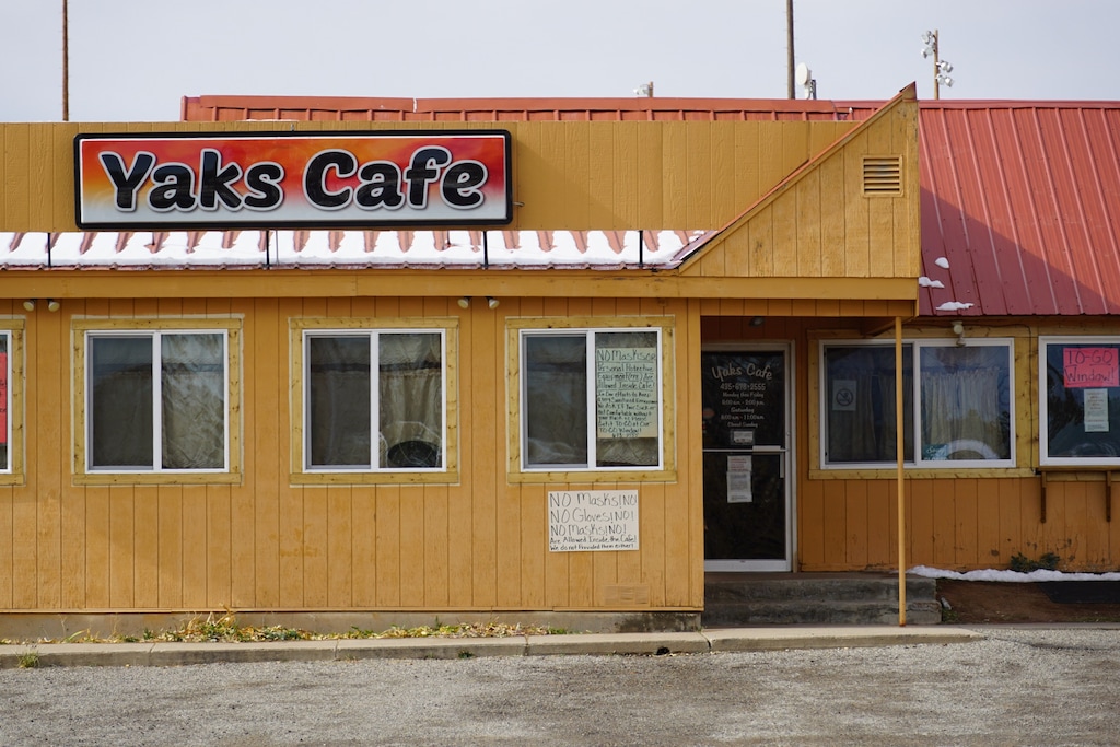 (Zak Podmore | The Salt Lake Tribune) Yaks Cafe in Blanding has a policy banning mask and glove use inside its dining room, which is at odds with a state mask mandate for "high transmission" counties, including San Juan County, Monday, Oct. 26, 2020.