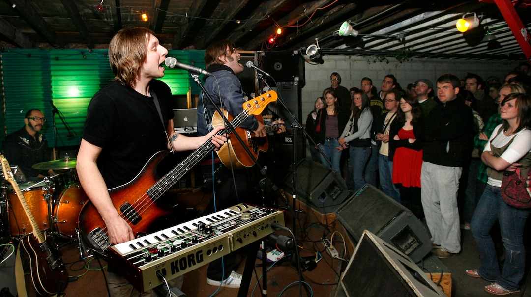 (Rick Egan  |  Tribune file photo) Eric Corson and John Roderick of The Long Winters play Kilby Court in 2007.