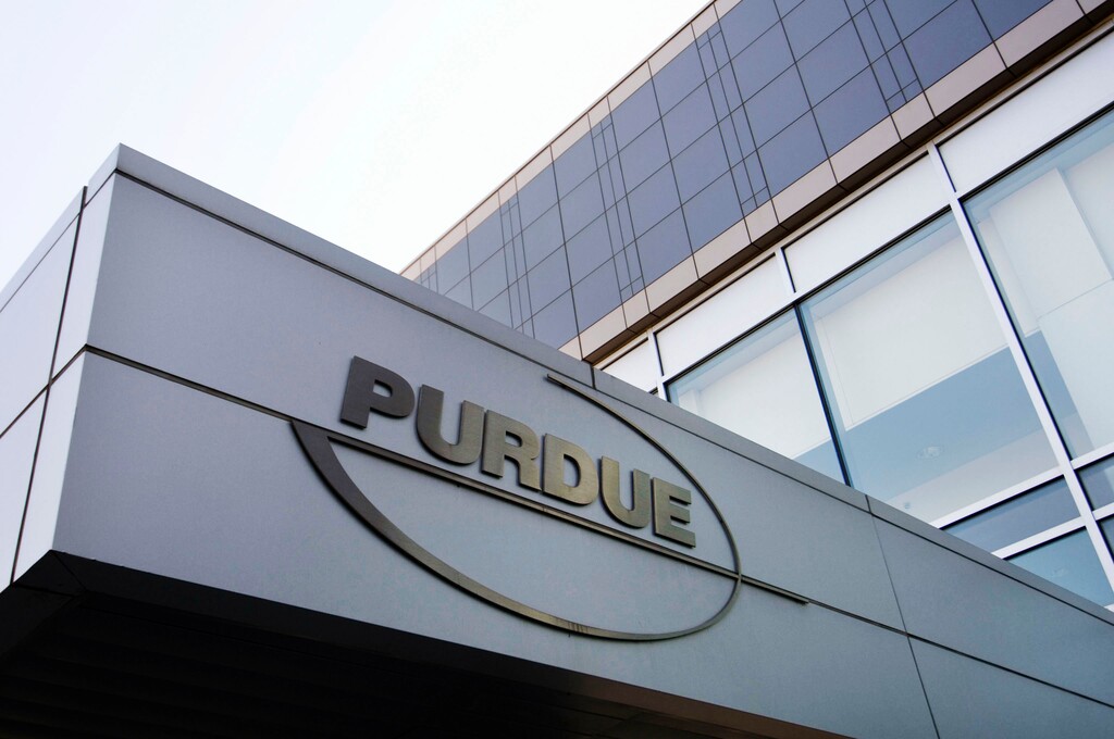 (AP Photo/Douglas Healey, File) This May 8, 2007 file photo shows the Purdue Pharma offices in Stamford, Conn. A newly unsealed lawsuit by Tennessee's attorney general says the maker of the world's top-selling painkiller directed its salesforce to target the highest prescribers, many with limited or no pain management background or training. Citing the public's right to know, Attorney General Herbert Slatery said Thursday, July 5, 2018, that OxyContin maker Purdue Pharma has dropped its previous efforts to shield details of the 274-page lawsuit in state court.