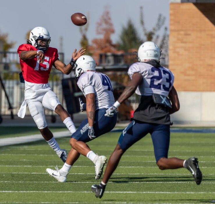 (Utah State Athletic Department).
Jason Shelley (15), a transfer from the University of Utah, made an effort to connect with his new teammates at Utah State prior to being named the Aggies' starting quarterback for their opener at Boise State on Oct. 24, 2020.