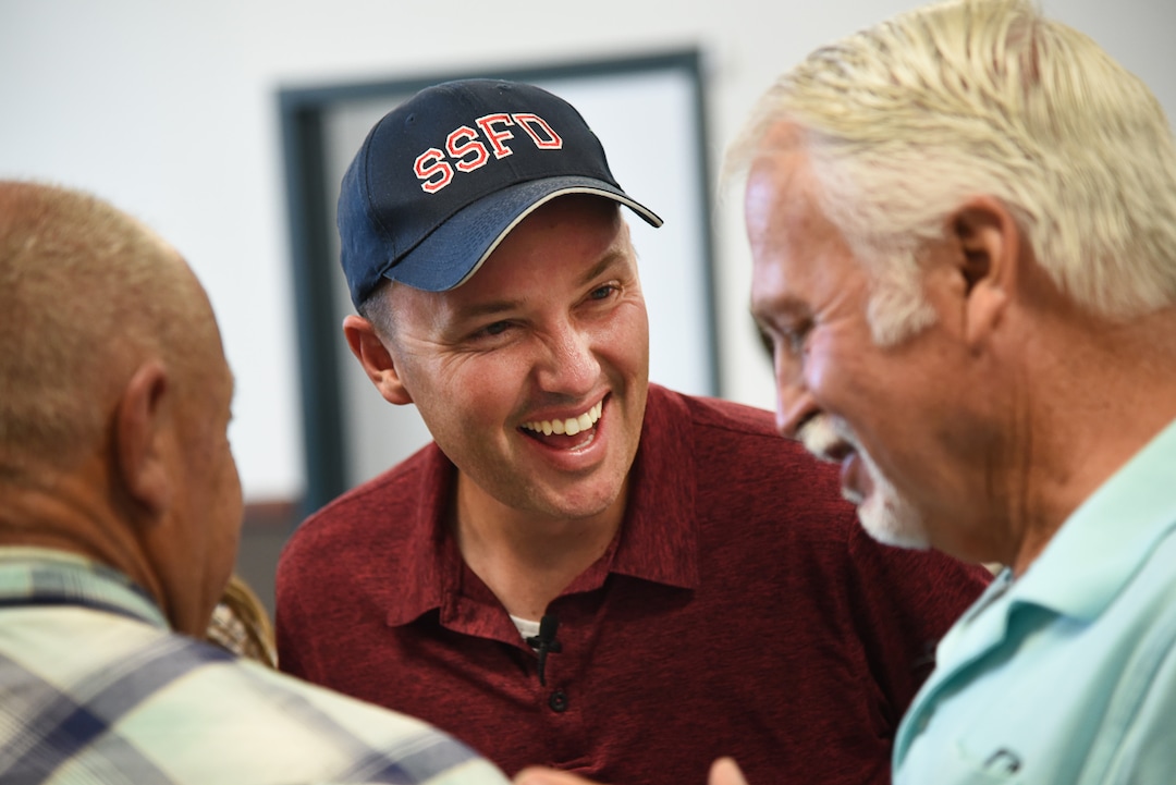 (Francisco Kjolseth  |  The Salt Lake Tribune)  Lt. Gov. Spencer Cox meets with Fielding Mayor Chuck Earl, right, and other residents of the small northern Utah town during a campaign stop on Tuesday, July 30, 2019.