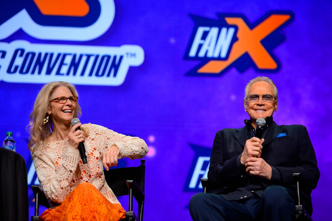 (Trent Nelson  |  The Salt Lake Tribune)  Lindsay Wagner and Lee Majors, stars of the '70s classics  "The Bionic Woman" and "The Six Million Dollar Man" made an appearance at FanX Salt Lake Comic Convention at the Salt Palace Convention Center in Salt Lake City on Friday Sept. 6, 2019.