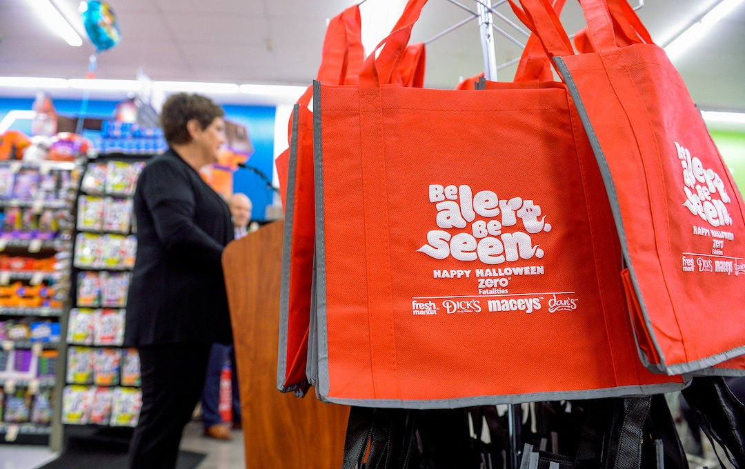 (Leah Hogsten  |  The Salt Lake Tribune)   Utah First Lady Jeanette Herbert handed out reflective totes to children in their Halloween costumes at Maceys grocery store and lead them around the store for trick or treating, Oct. 24, 2019 to ramp up child safety awareness this Halloween.