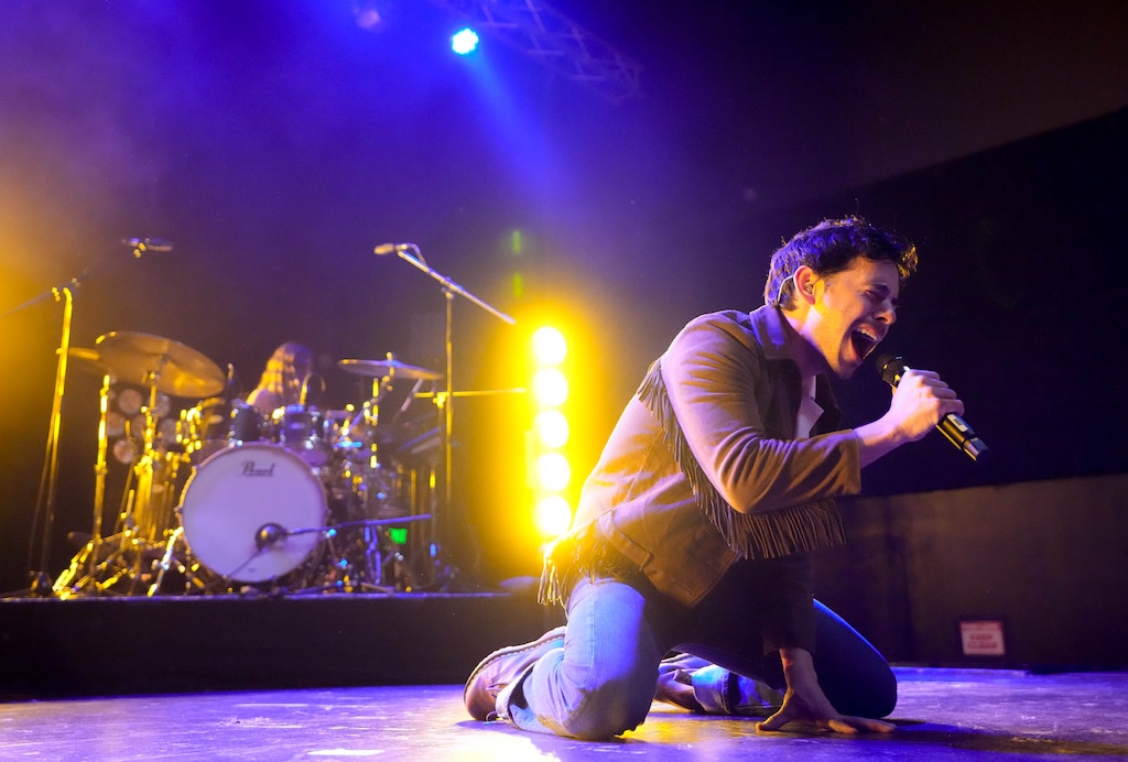 (Francisco Kjolseth | The Salt Lake Tribune) David Archuleta performs at The Complex in Salt Lake City as part of his Earthly Delights Tour on Friday, Sept. 19, 2025.