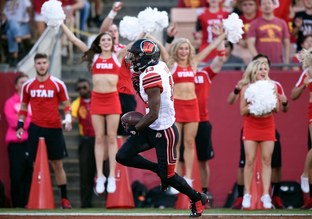 Utah defensive back Marquise Blair recovers a fumble for a touchdown during the first half of an NCAA college football game against Southern California in Los Angeles, Saturday, Oct. 14, 2017. (AP Photo/Kelvin Kuo)