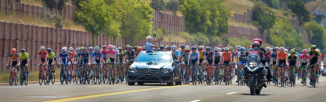 Leah Hogsten  |  The Salt Lake Tribune   The Tour of Utah peloton gets off to a rolling start by making 3 loops up and over Main Street in Park City during Stage 6 on Sunday, August 12, 2018.    