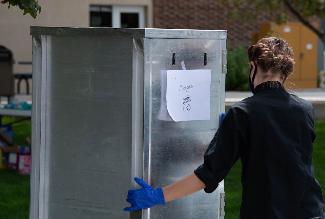 (Francisco Kjolseth  |  The Salt Lake Tribune) Bag lunches are delivered to four Utah State University dormitories on Monday, August 0831, 2020, where 287 residents were asked to  quarantine after elevated levels of COVID-19 were found in wastewater samples.