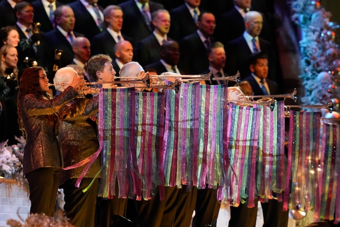 (Francisco Kjolseth | The Salt Lake Tribune) The Tabernacle Choir at Temple Square holds its annual Christmas Concert with special guests Stephanie J. Block and Sebastian Arcelus on Thursday, Dec. 11, 2025,