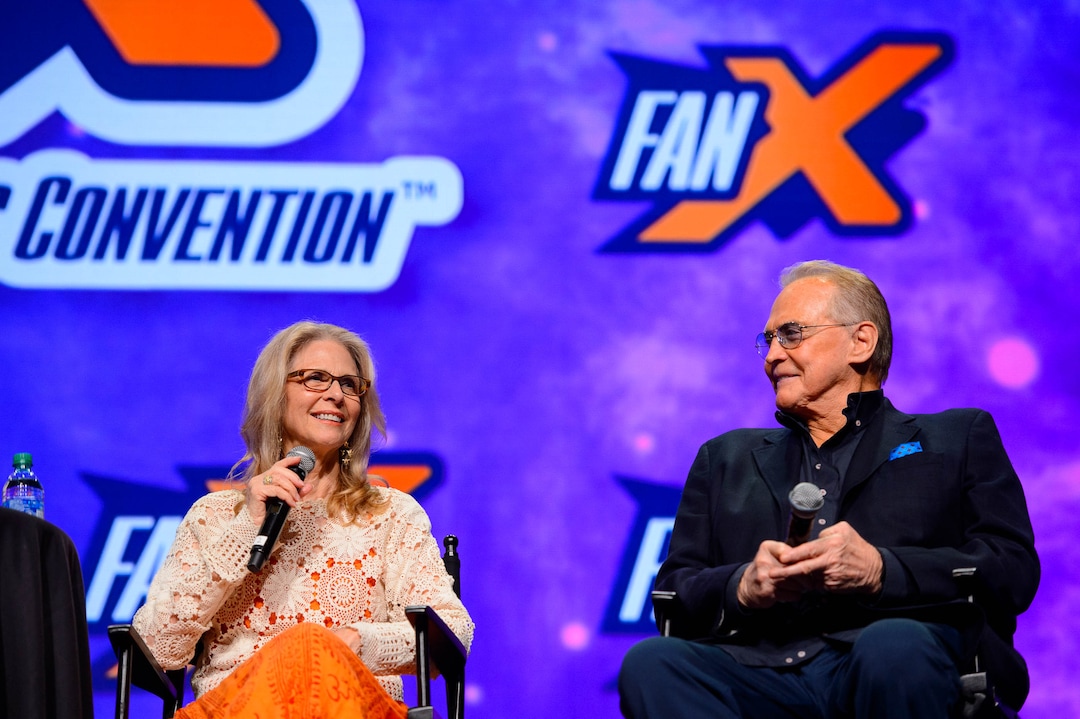 (Trent Nelson  |  The Salt Lake Tribune)  Lindsay Wagner and Lee Majors, stars of the '70s classics  "The Bionic Woman" and "The Six Million Dollar Man" made an appearance at FanX Salt Lake Comic Convention at the Salt Palace Convention Center in Salt Lake City on Friday Sept. 6, 2019.