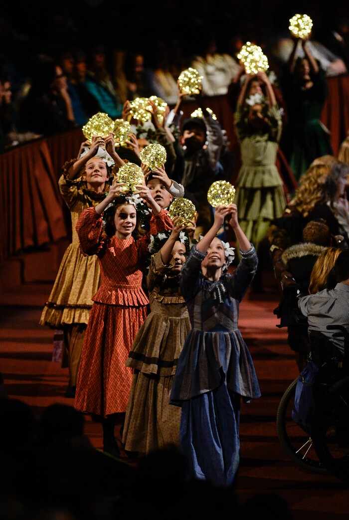 (Francisco Kjolseth  |  The Salt Lake Tribune)  The Mormon Tabernacle Choir Christmas extravaganza kicks off with Broadway star Sutton Foster and "Downton Abbey's" Hugh Bonneville at the Conference Center on Thursday, Dec. 14, 2017.