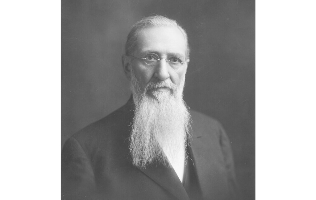(The Church of Jesus Christ of Latter-day Saints)
Joseph F. Smith, sixth president of The Church of Jesus Christ of Latter-day Saints.