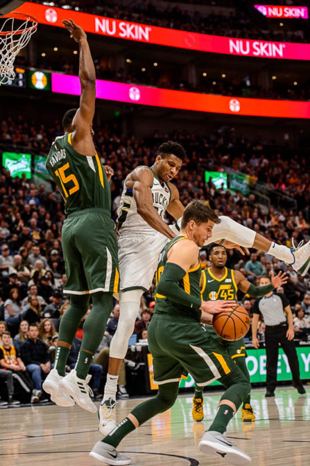 (Trent Nelson | The Salt Lake Tribune)  Utah Jazz guard Kyle Korver (26) steals the ball from Milwaukee Bucks forward Giannis Antetokounmpo (34) as the Utah Jazz host the Milwaukee Bucks, NBA basketball in Salt Lake City on Saturday March 2, 2019.