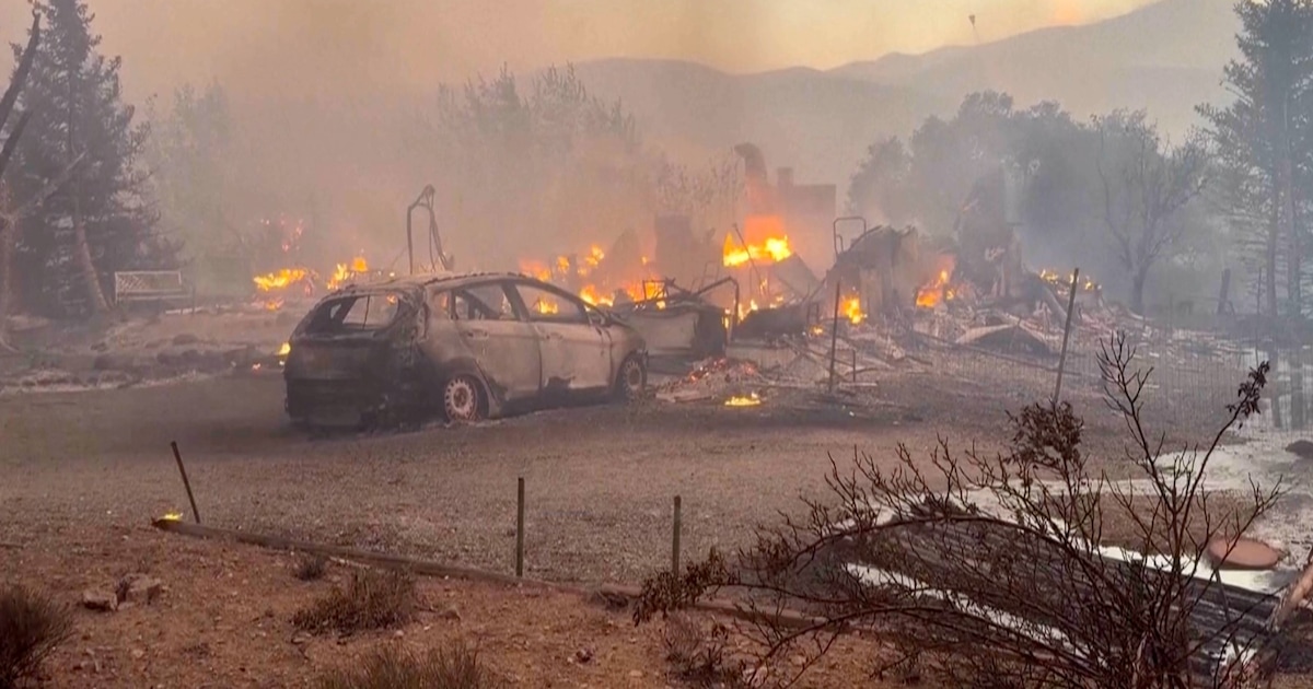 Hawk Fire Reno Hawk fire prompts thousands of evacuations in Reno