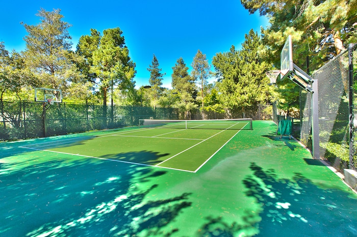 (Courtesy of Concierge Auctions) This 23,035-square-foot house in Holladay will go on the auction block Nov. 2, 2017.