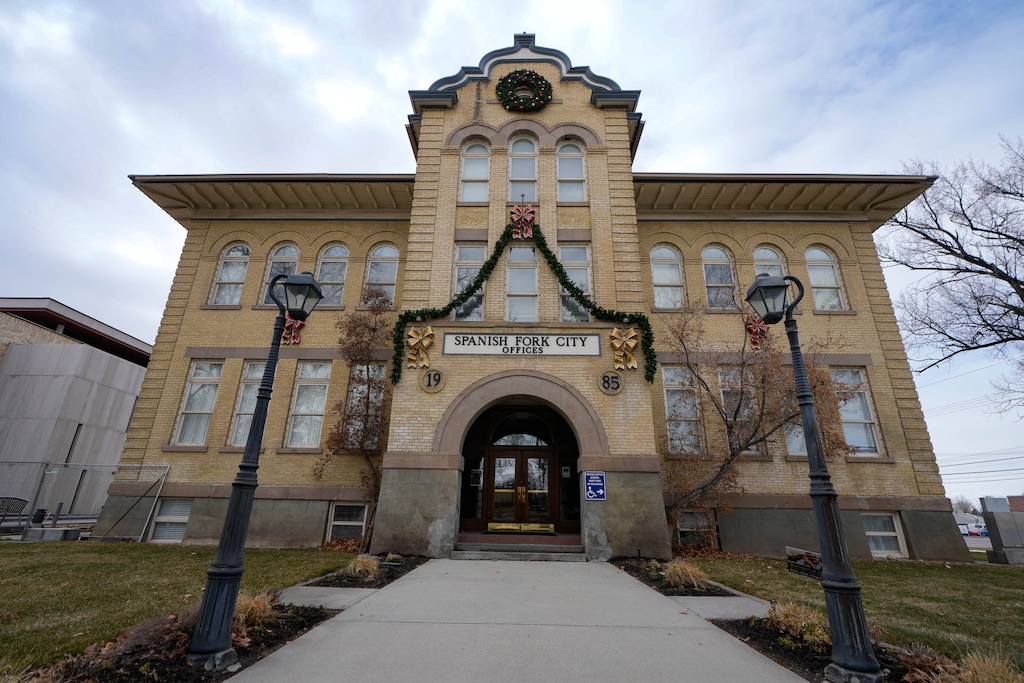 (Francisco Kjolseth | The Salt Lake Tribune) Spanish Fork city offices are shown in 2023. After residents in the Utah County city voiced concerns about a data center at the mouth of Spanish Fork Canyon, the developer says it is picking a new location.