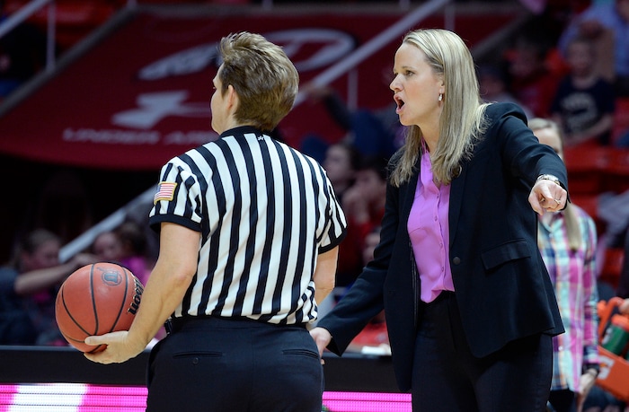Scott Sommerdorf | The Salt Lake TribuneUtah Utes head coach Lynne Roberts yells about two missed calls in the last two minutes of the game. Oregon State defeated Utah 69-58, Friday, January 26, 2018.