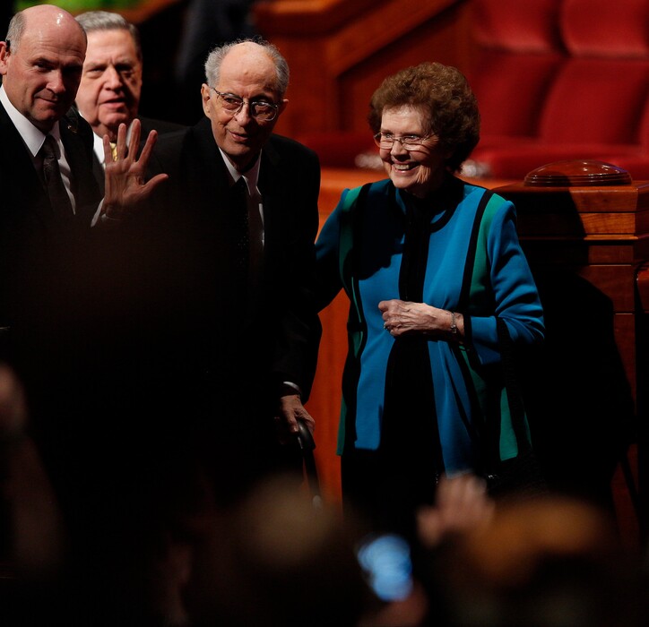 (The Church of Jesus Christ of Latter-day Saints)
Apostle Robert D. Hales leaves with his wife, Mary, from the Sunday afternoon session of General Conference in April 2015. He died in 2017; she died Sunday, Jan. 15, 2023.