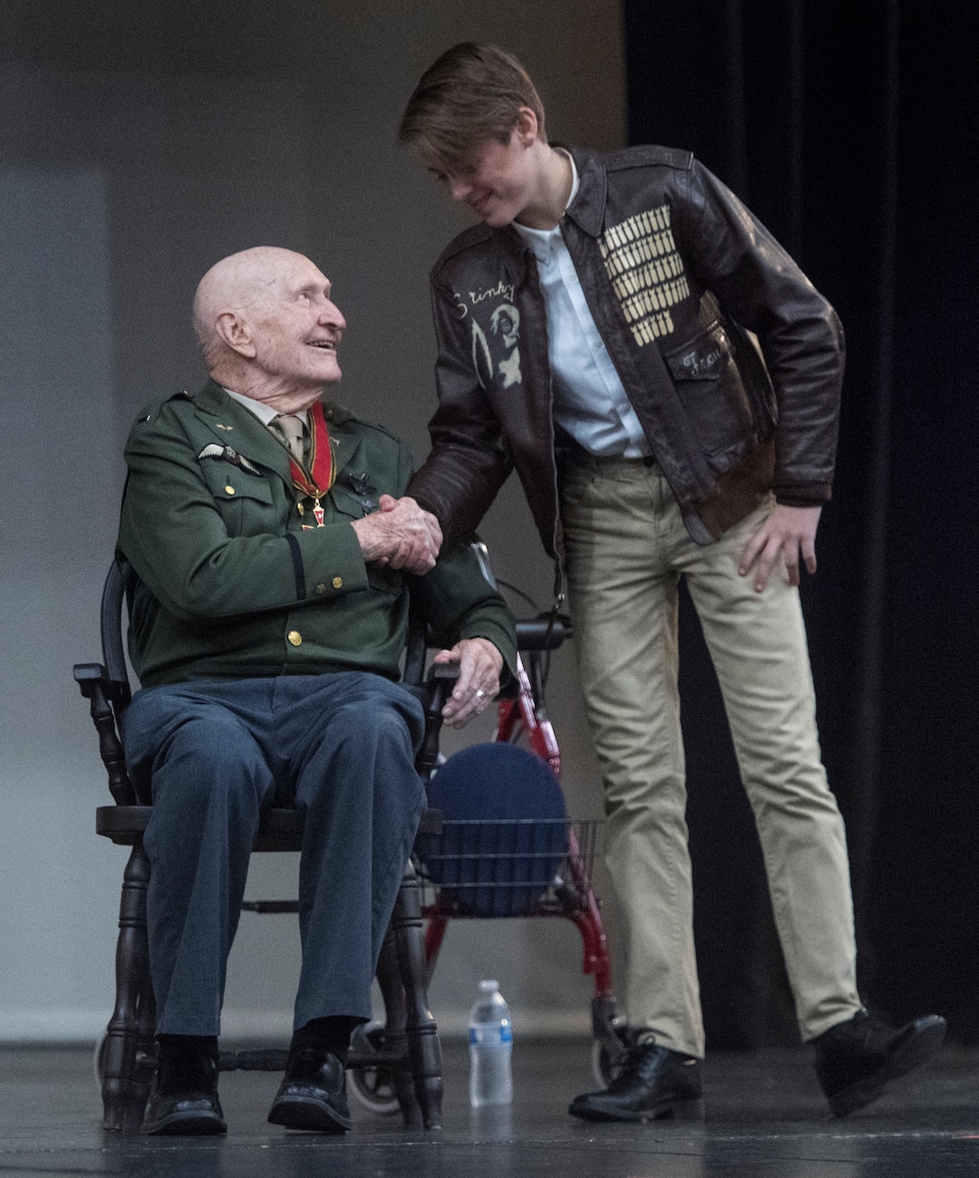 (Rick Egan  |  The Salt Lake Tribune)  Gabe Duggar meets Gail Halvorsen, after playing the part of Gail Halvorsen in the Mueller Park Jr High production of "The Berlin Candy Bomber" at Woods Cross High School, Saturday, November 11, 2017.