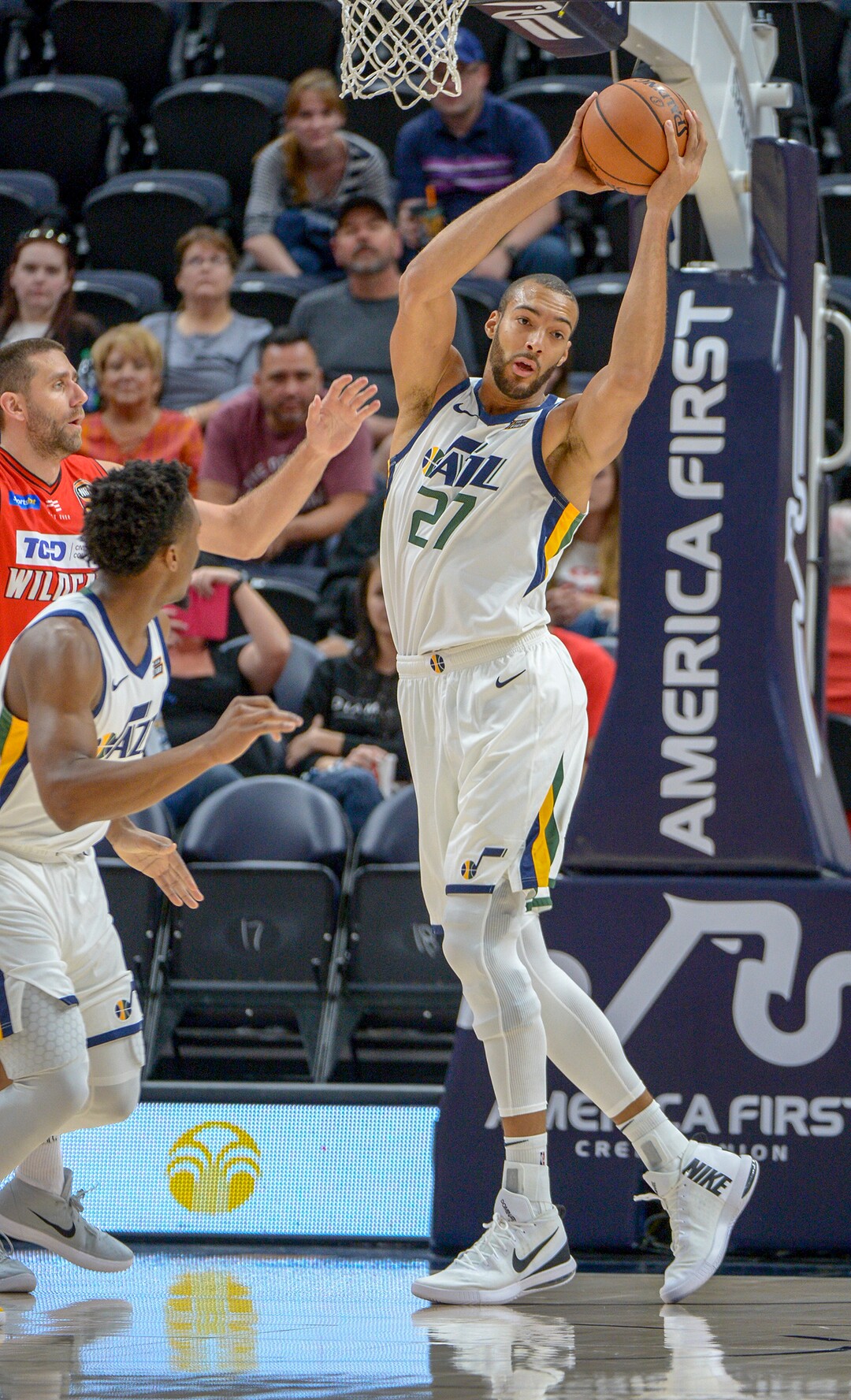 Leah Hogsten  |  The Salt Lake Tribune   Utah Jazz center Rudy Gobert (27) had 14 points and 9 rebounds in the first half as the Utah Jazz host the Perth Wildcats during their preseason game, Sept. 29, 2018 at Vivint Smart Home Arena.