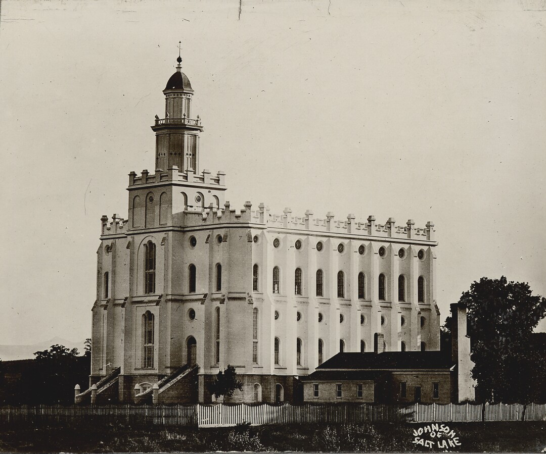 (Courtesy of The Church of Jesus Christ of Latter-day Saints) The St. George Temple around 1890.