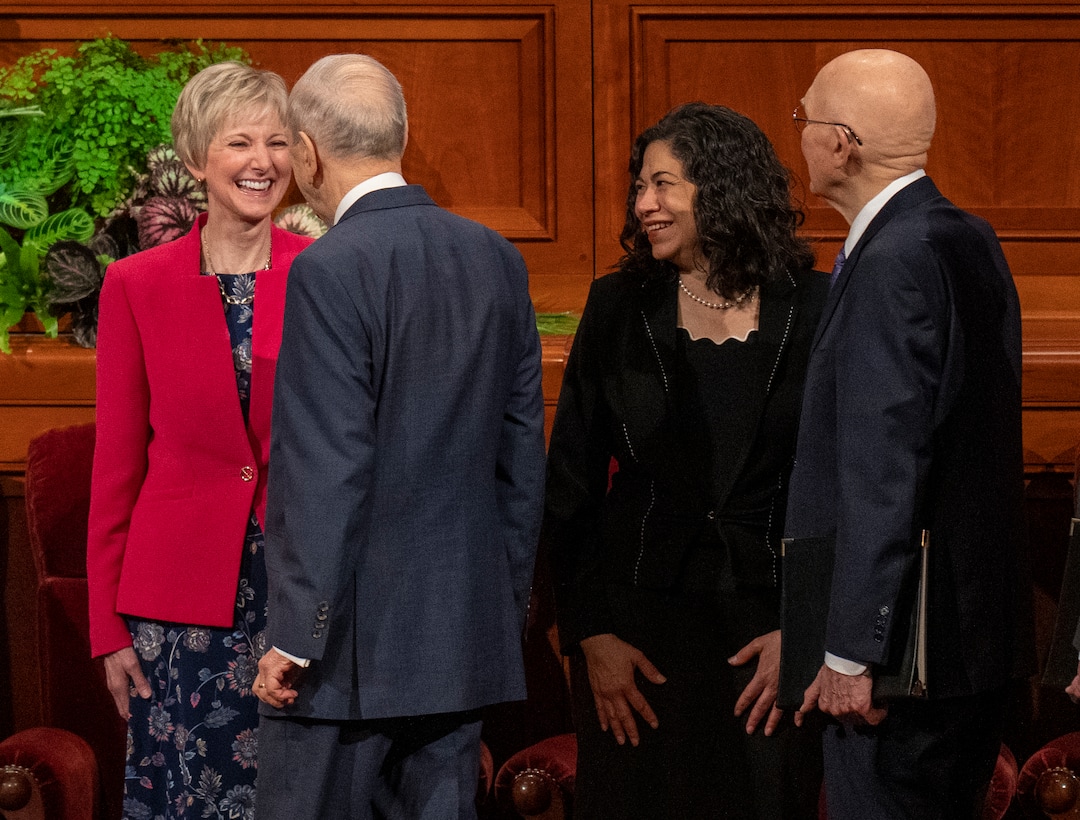 (Rick Egan | The Salt Lake Tribune)  President Russel M. Nelson shares a laugh with Relief Society General President Jean Bingham before the women's session of LDS General Conference on Saturday, April 2, 2022.
